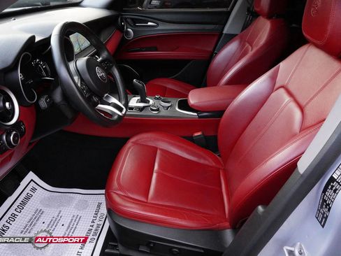 Used 2020 Alfa Romeo Stelvio Ti image 16