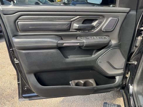 Used 2020 RAM 1500 Limited w/ Black Appearance Package AWD/4WD image 12