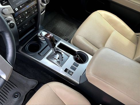 Used 2023 Toyota 4Runner Limited AWD/4WD image 18