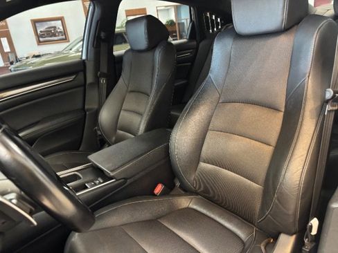 Used 2019 Honda Accord Sport image 7