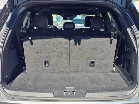 Certified 2025 Ford Explorer Platinum AWD/4WD image 35