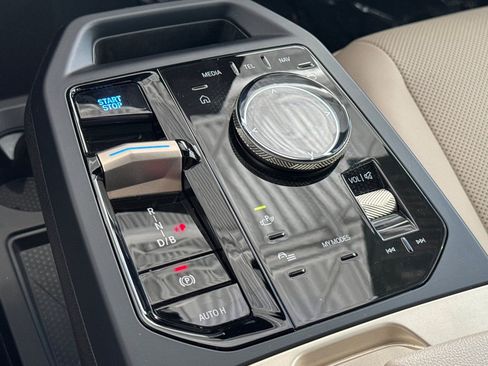 Certified 2025 BMW iX xDrive50 AWD/4WD image 29