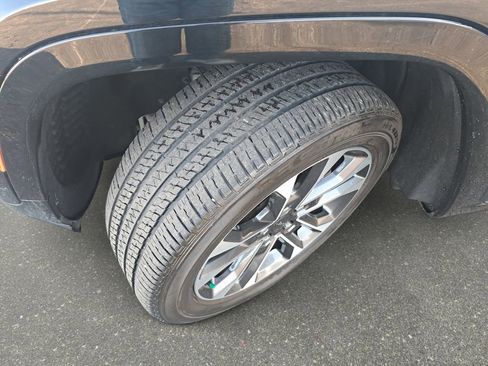 Used 2023 Jeep Grand Cherokee Overland image 34