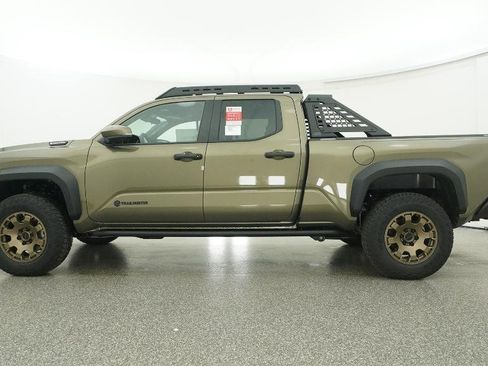 New 2025 Toyota Tacoma Trailhunter AWD/4WD image 32