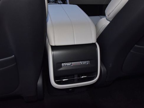 New 2026 Lincoln Nautilus Reserve image 18