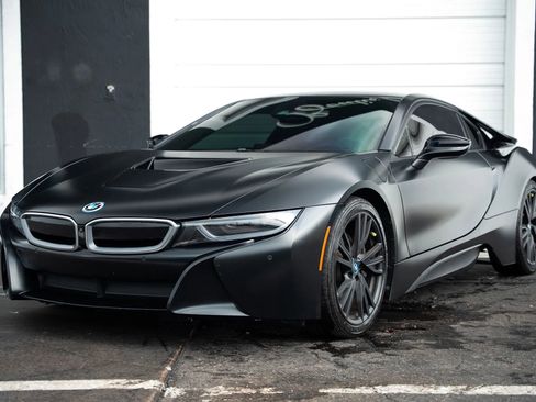 Used 2017 BMW i8 AWD/4WD image 3
