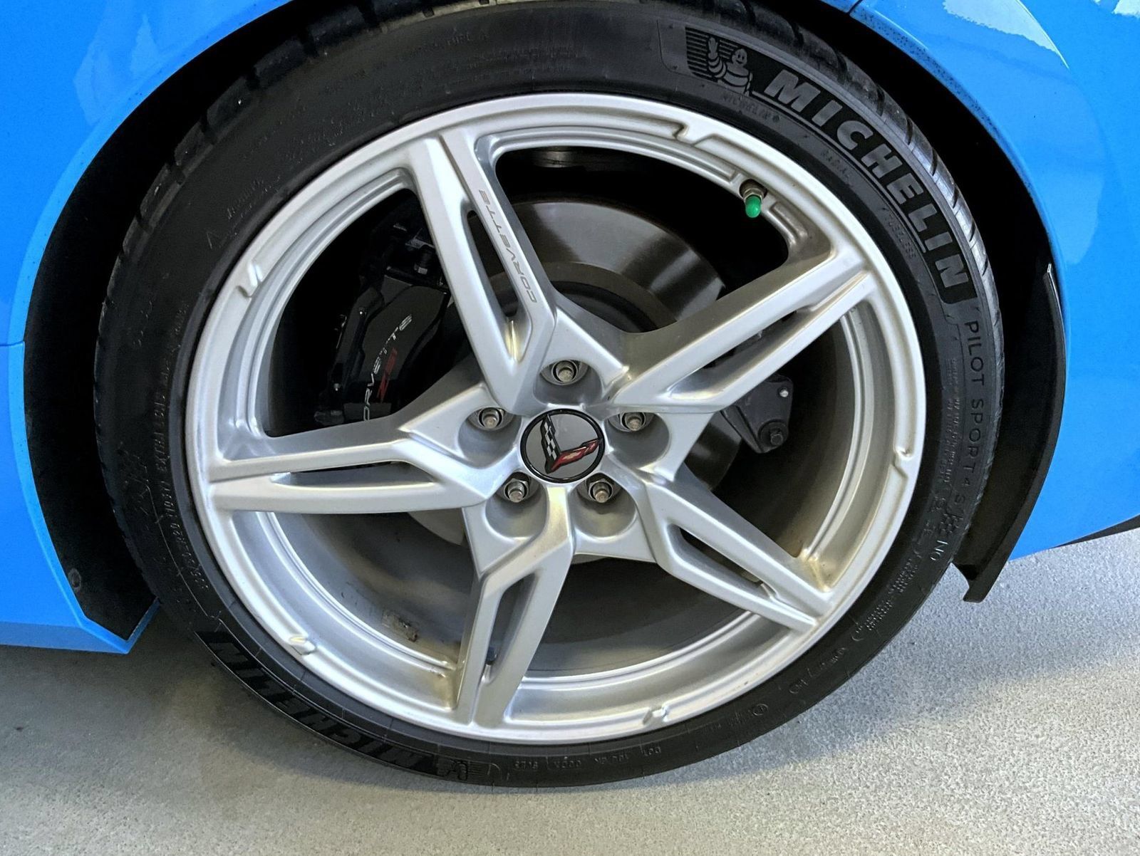 Used 2023 Chevrolet Corvette Stingray Preferred Conv w/ Z51 Performance Package RWD image 20