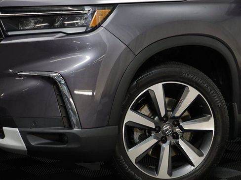 Used 2023 Honda Pilot Elite image 3