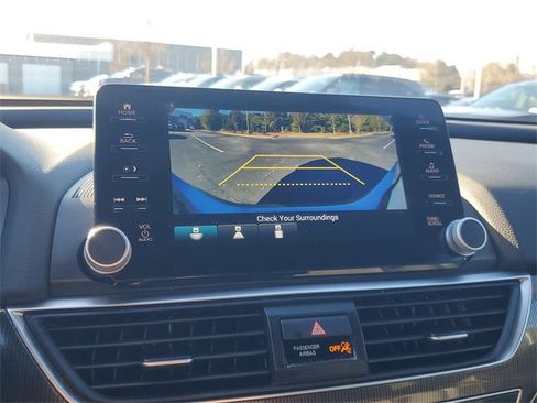 Used 2022 Honda Accord Sport image 29