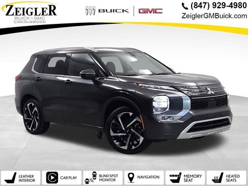 Used 2024 Mitsubishi Outlander SEL image 1