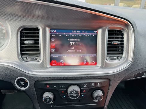 Used 2014 Dodge Charger R/T image 26