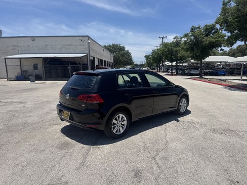 Used 2015 Volkswagen Golf S w/ Lighting Package FWD image 4