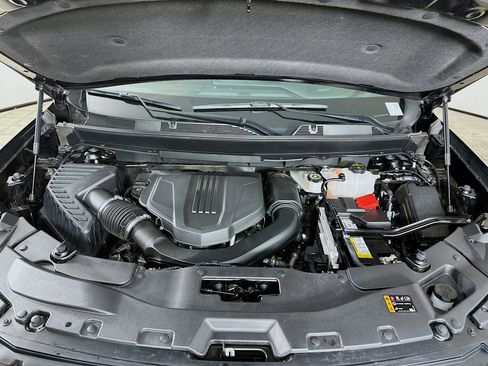 Used 2025 GMC Acadia Elevation image 35