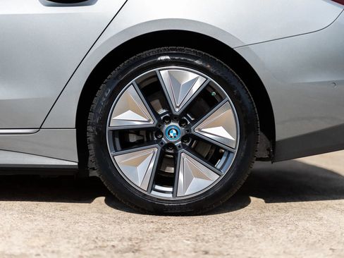 Used 2023 BMW i4 eDrive40 w/ Premium Package RWD image 12