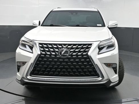 Used 2023 Lexus GX 460 Premium w/ Accessory Package AWD/4WD image 6