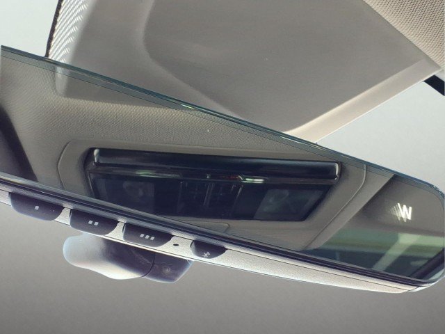 Certified 2024 Volkswagen Atlas Peak Edition SE AWD/4WD image 27
