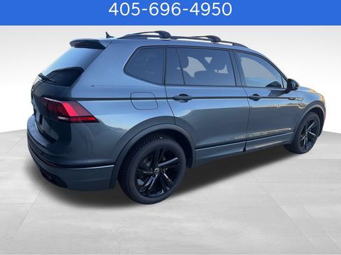 Used 2023 Volkswagen Tiguan SE R-Line FWD image 6