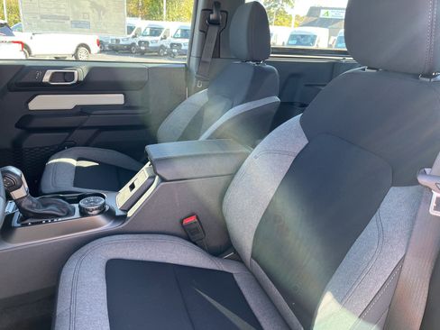 New 2025 Ford Bronco Base w/ Sasquatch Package image 17