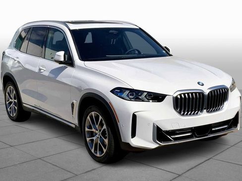 New 2026 BMW X5 xDrive40i w/ Climate Comfort Package image 2