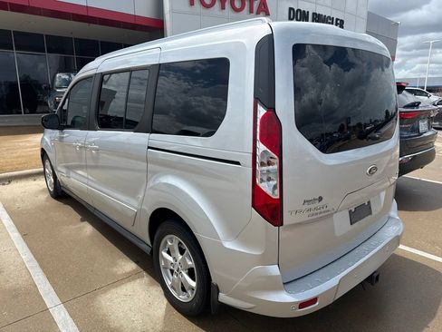 Used 2015 Ford Transit Connect XLT FWD image 4