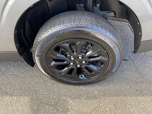 Certified 2024 Ford Maverick Lariat w/ Black Appearance Package image 22