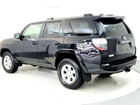 Used 2024 Toyota 4Runner SR5 image 4