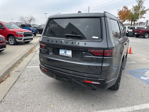 New 2025 Jeep Wagoneer Series II w/ Convenience Group I image 29
