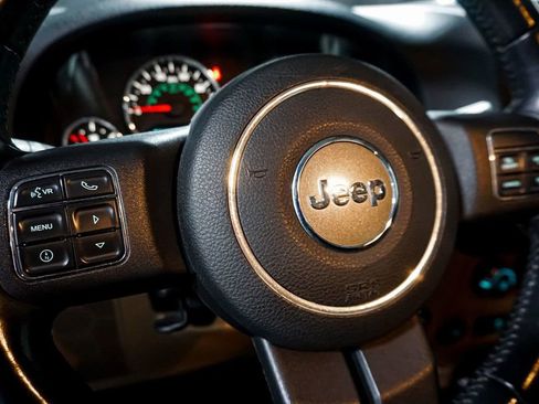 Used 2012 Jeep Wrangler Unlimited Sahara w/ Connectivity Group image 28