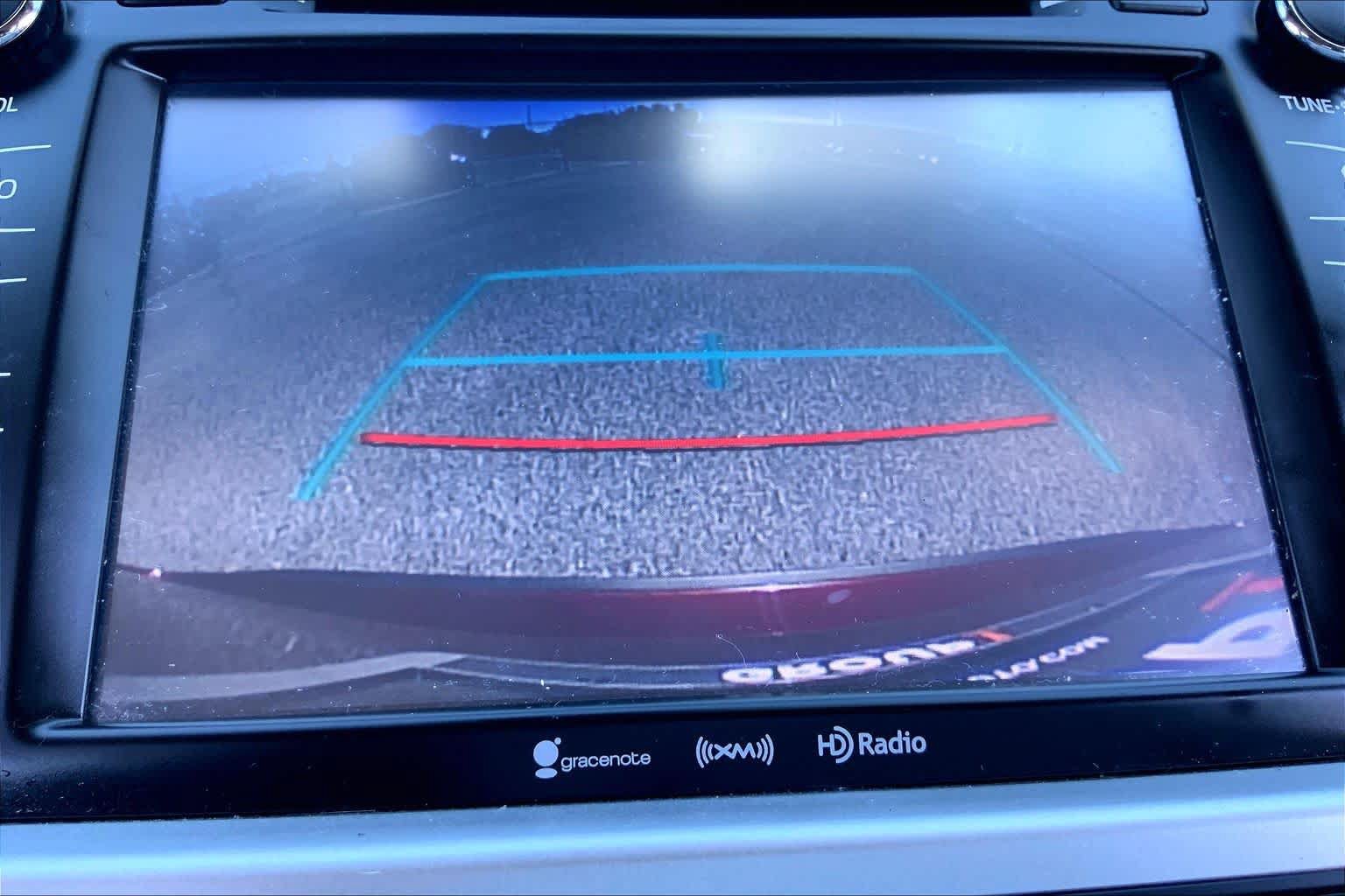 Used 2019 Toyota Highlander XLE FWD image 26