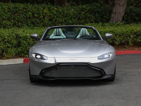 Used 2023 Aston Martin V8 Vantage Roadster RWD image 6