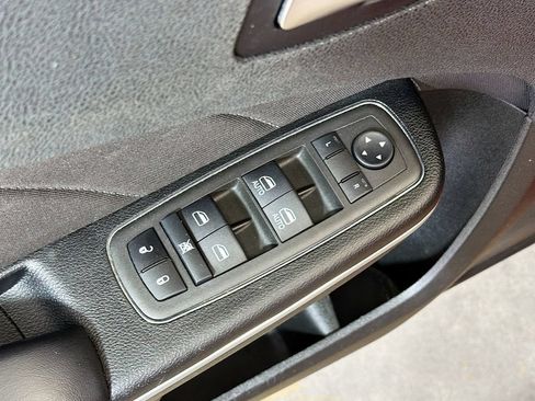 Used 2022 Dodge Charger Scat Pack RWD image 18