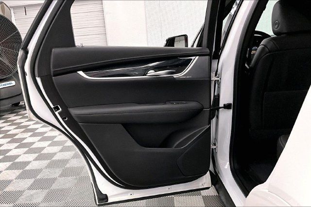 Used 2023 Cadillac XT5 Premium Luxury AWD/4WD image 23