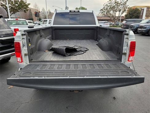 Used 2016 RAM 2500 Laramie image 12