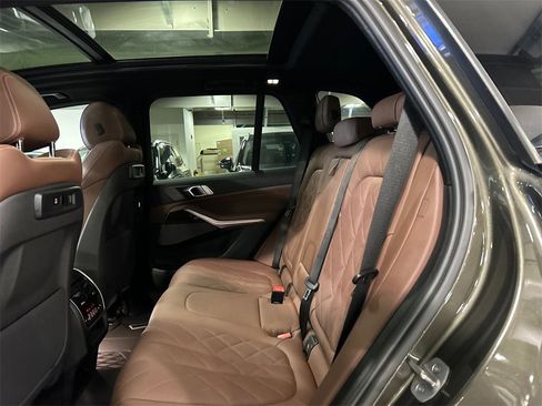 Used 2023 BMW X5 xDrive40i w/ M Sport Package image 23