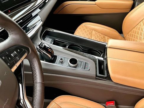 Used 2024 Cadillac Escalade Sport w/ LPO, ONYX Package AWD/4WD image 17