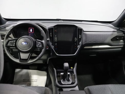 Used 2025 Subaru Forester Premium AWD/4WD image 17