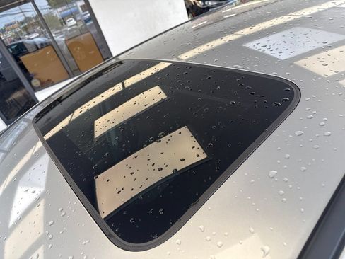 Used 2017 Honda CR-V EX image 12