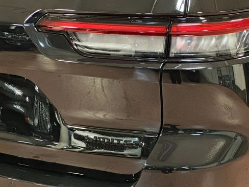 New 2025 Jeep Grand Cherokee L Limited w/ Black Appearance Package image 27