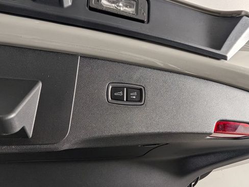 New 2026 Porsche Cayenne GTS AWD/4WD image 18