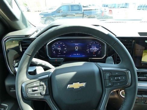 New 2026 Chevrolet Silverado 1500 High Country w/ High Country Premium Package AWD/4WD image 33
