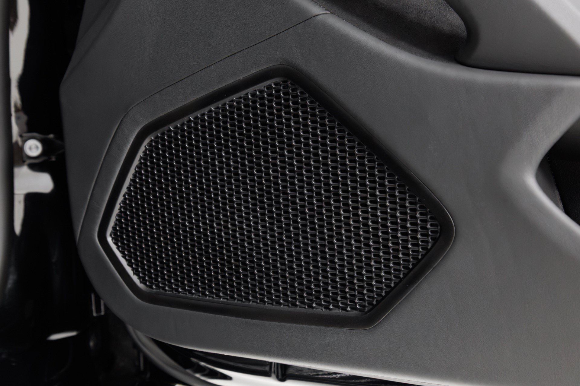 Used 2023 Lamborghini Huracan EVO RWD image 44