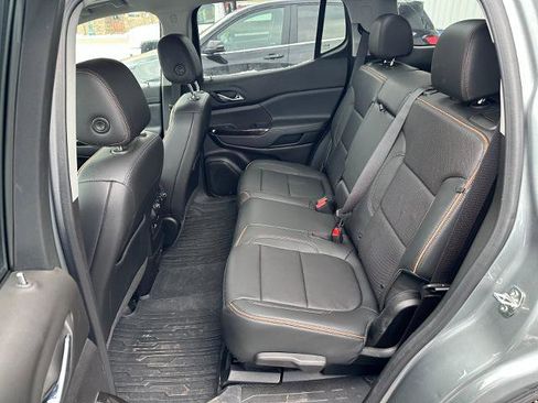Used 2023 GMC Acadia AT4 w/ Technology Package image 21