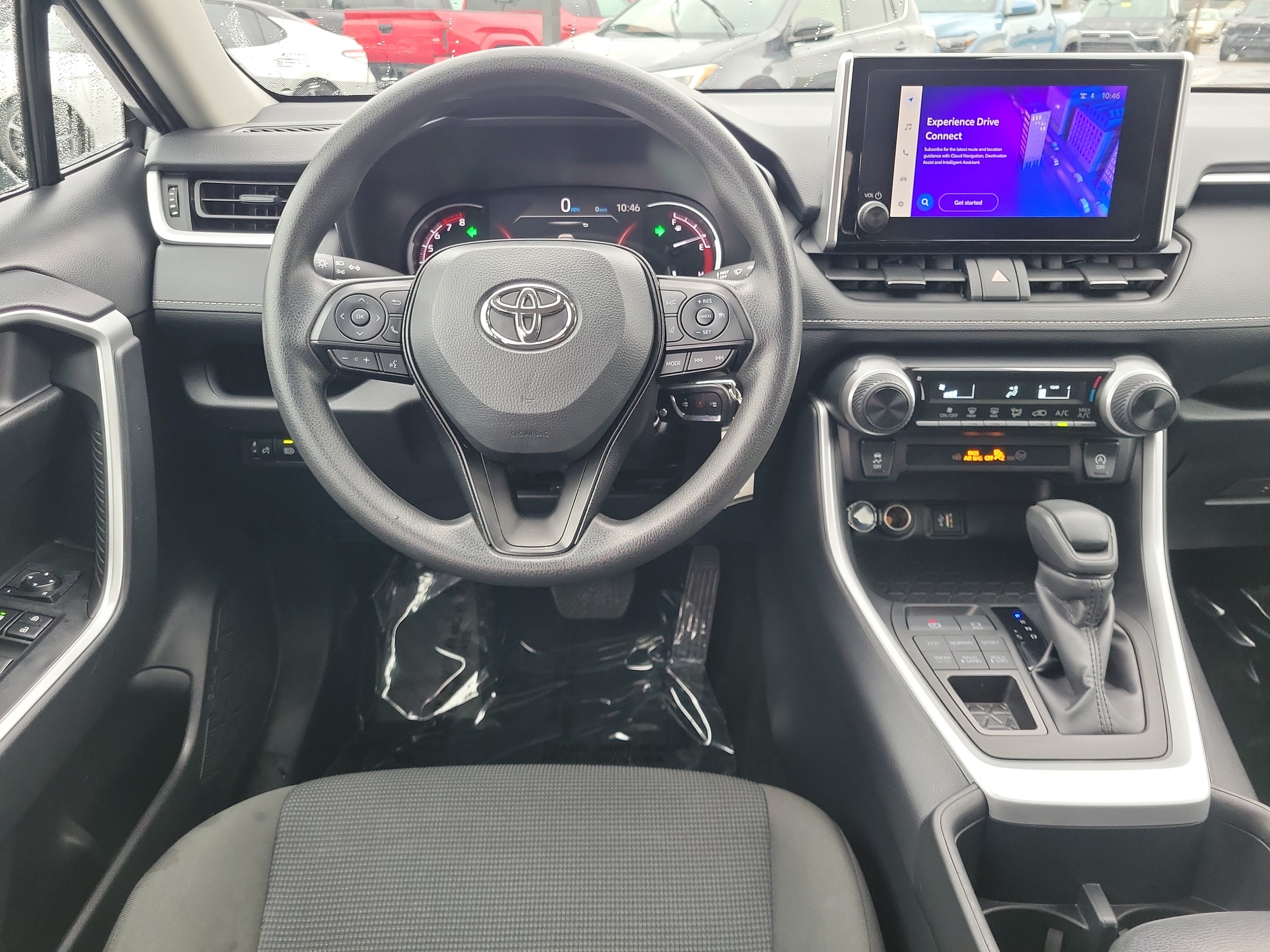 Used 2025 Toyota RAV4 LE AWD/4WD image 10