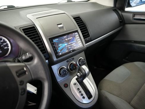 Used 2011 Nissan Sentra 2.0 SR FWD image 18