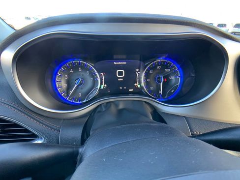 New 2026 Chrysler Pacifica Pinnacle AWD/4WD image 16