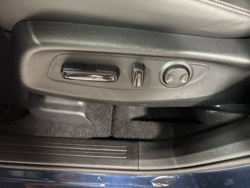 Used 2024 Honda CR-V EX-L image 15