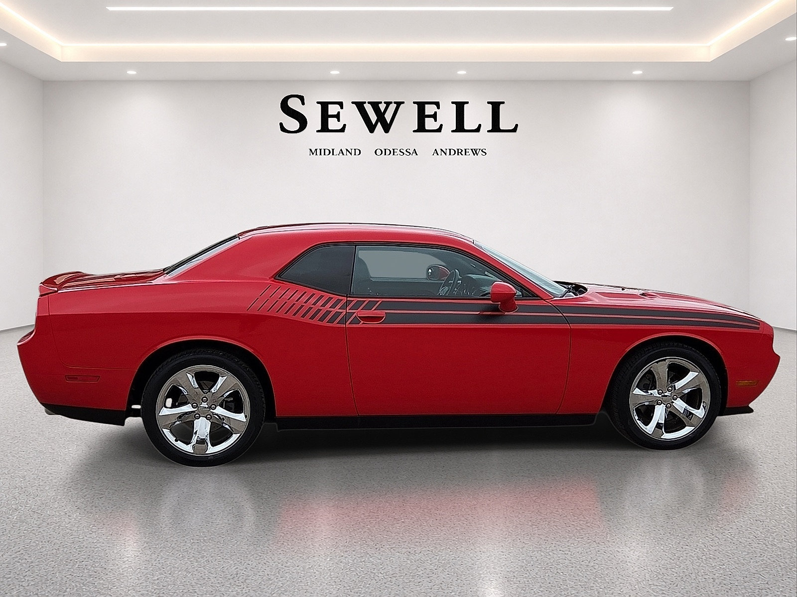 Used 2014 Dodge Challenger SXT Plus RWD image 5