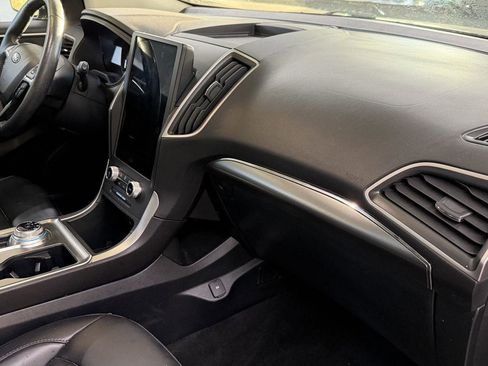 Used 2022 Ford Edge SEL w/ Convenience Package image 30