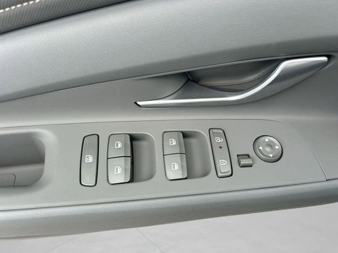 New 2026 Hyundai Elantra Sport FWD image 20
