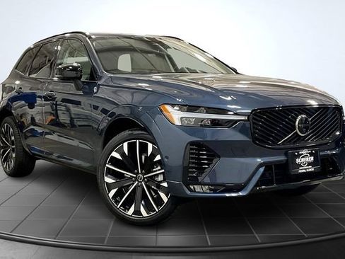 New 2026 Volvo XC60 B5 Ultra w/ Climate Package image 3